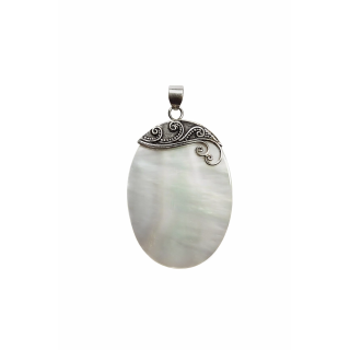Pendentif en nacre naturelle et argent massif – Élégance intemporelle