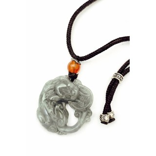 Pendentif Pixiu en Jade Sculpté – Porte‑Bonheur de Prospérité