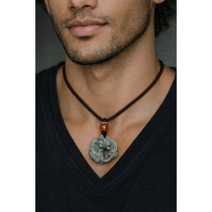 Pendentif Pixiu en Jade Sculpté – Porte‑Bonheur de Prospérité