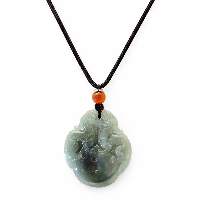 Pendentif en Jade Sculpté & Agate Orange