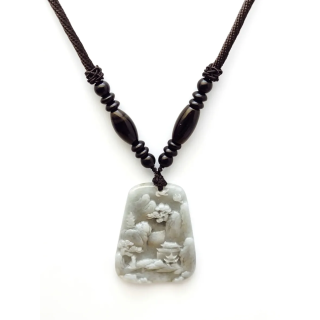 Pendentif Paysage Mythique en Jade Sculpté