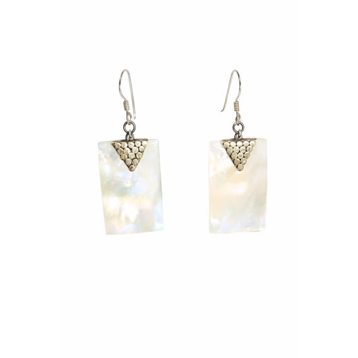 Boucles d’Oreilles en Nacre & Argent - Élégance Lumineuse